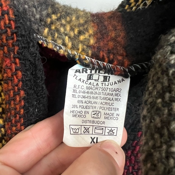 Vintage Artilana Baja Hoodie - Size XL - Picture 2 of 2